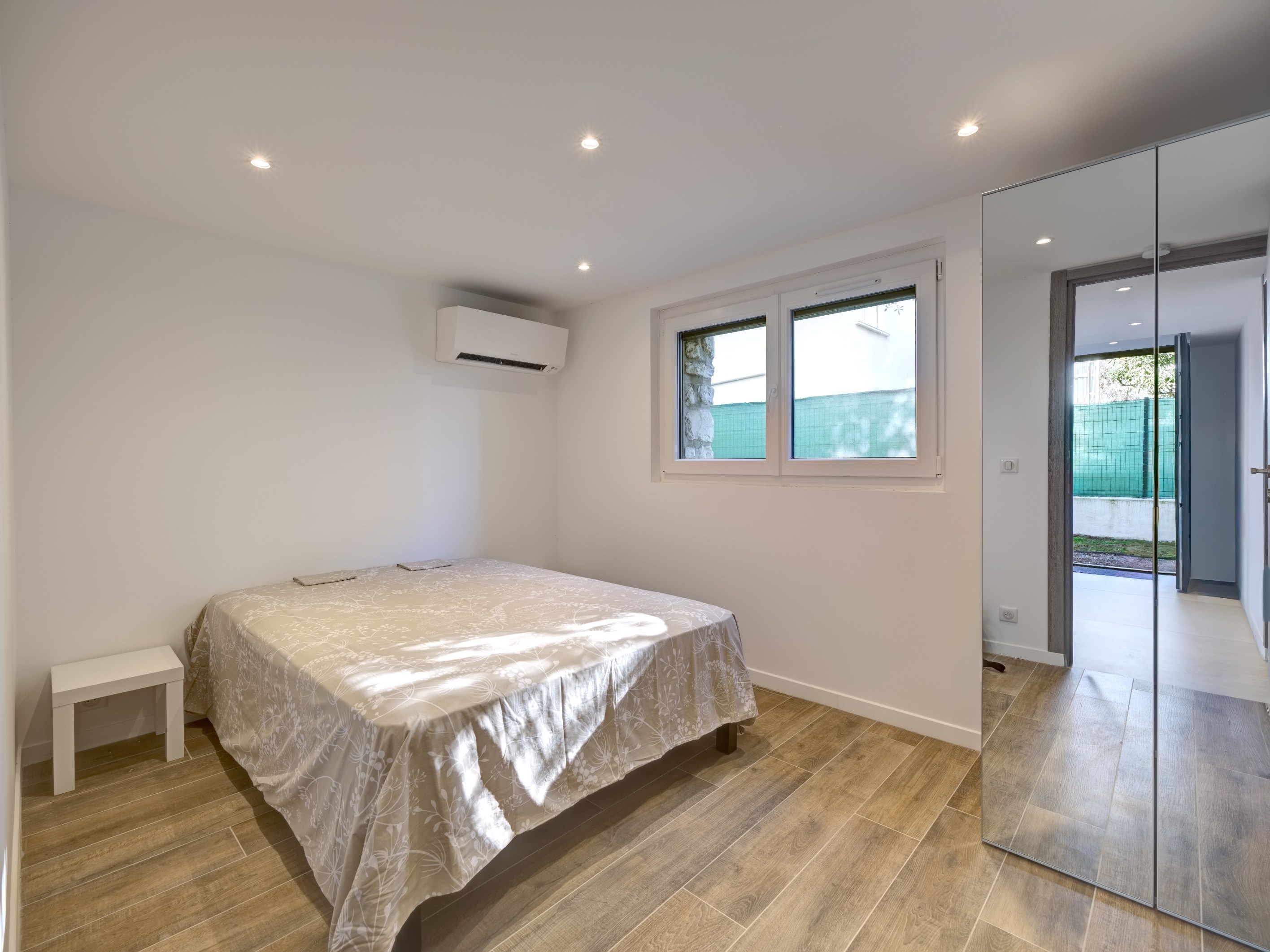  Cannes Tassigny elegant villa for sale, garden, spacious living area - 物件實景
