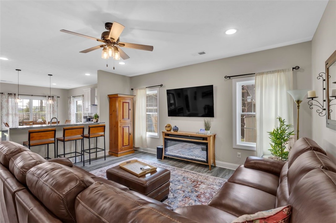 Penn Twp, Pennsylvania, 15644, United States, 3 Bedrooms Bedrooms, ,3 BathroomsBathrooms,Residential,For Sale,1941868