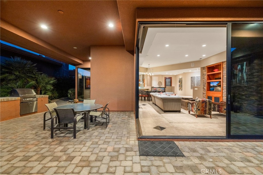 La Quinta, California, 92253, United States, 3 Bedrooms Bedrooms, ,3 BathroomsBathrooms,Residential,For Sale,1991413