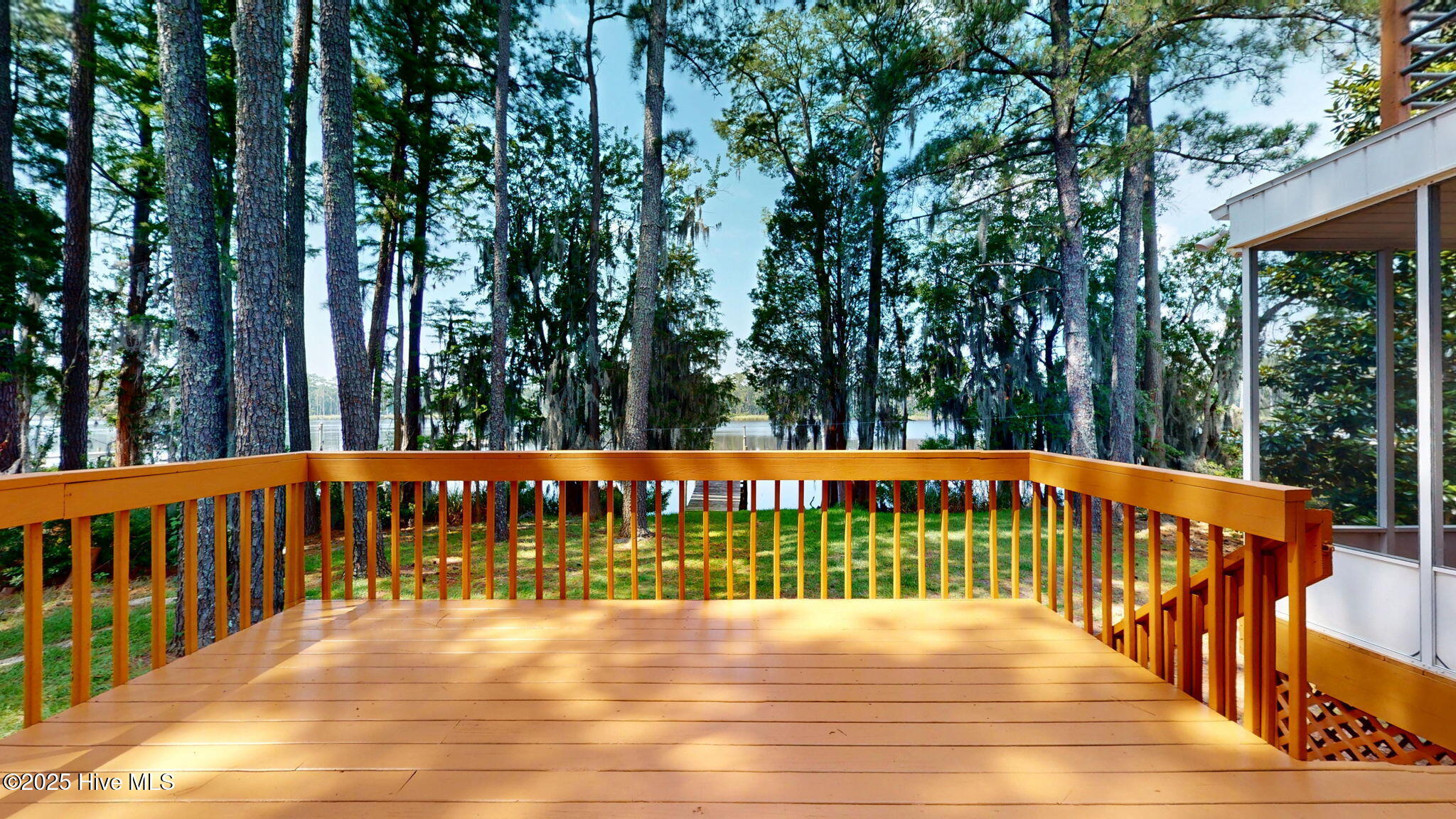 New Bern, North Carolina, 28560, United States, 3 Bedrooms Bedrooms, ,4 BathroomsBathrooms,Residential,For Sale,1874944