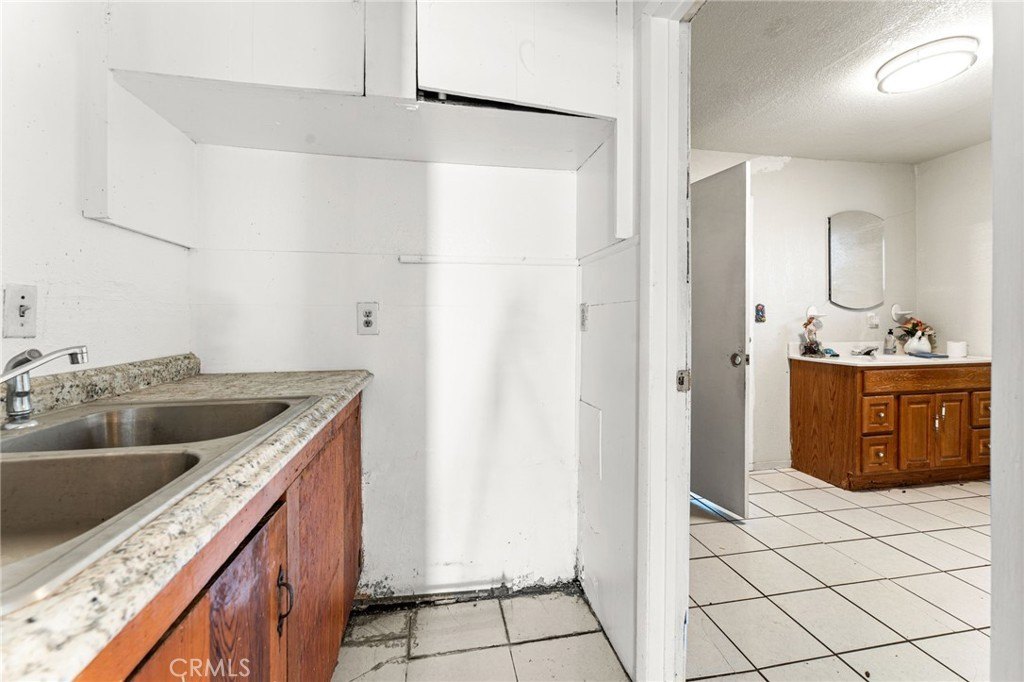 La Puente, California, 91744, United States, 3 Bedrooms Bedrooms, ,2 BathroomsBathrooms,Residential,For Sale,2005560