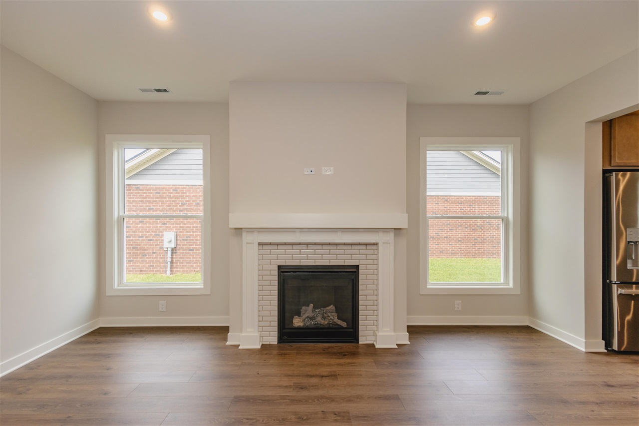 Bowling Green, Kentucky, 42104, United States, 4 Bedrooms Bedrooms, ,3 BathroomsBathrooms,Residential,For Sale,1913768