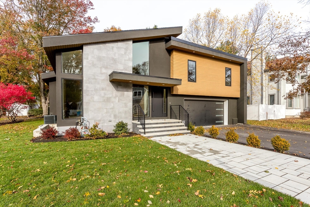 Needham, Massachusetts, 02494, United States, 5 Bedrooms Bedrooms, ,6 BathroomsBathrooms,Residential,For Sale,1991306