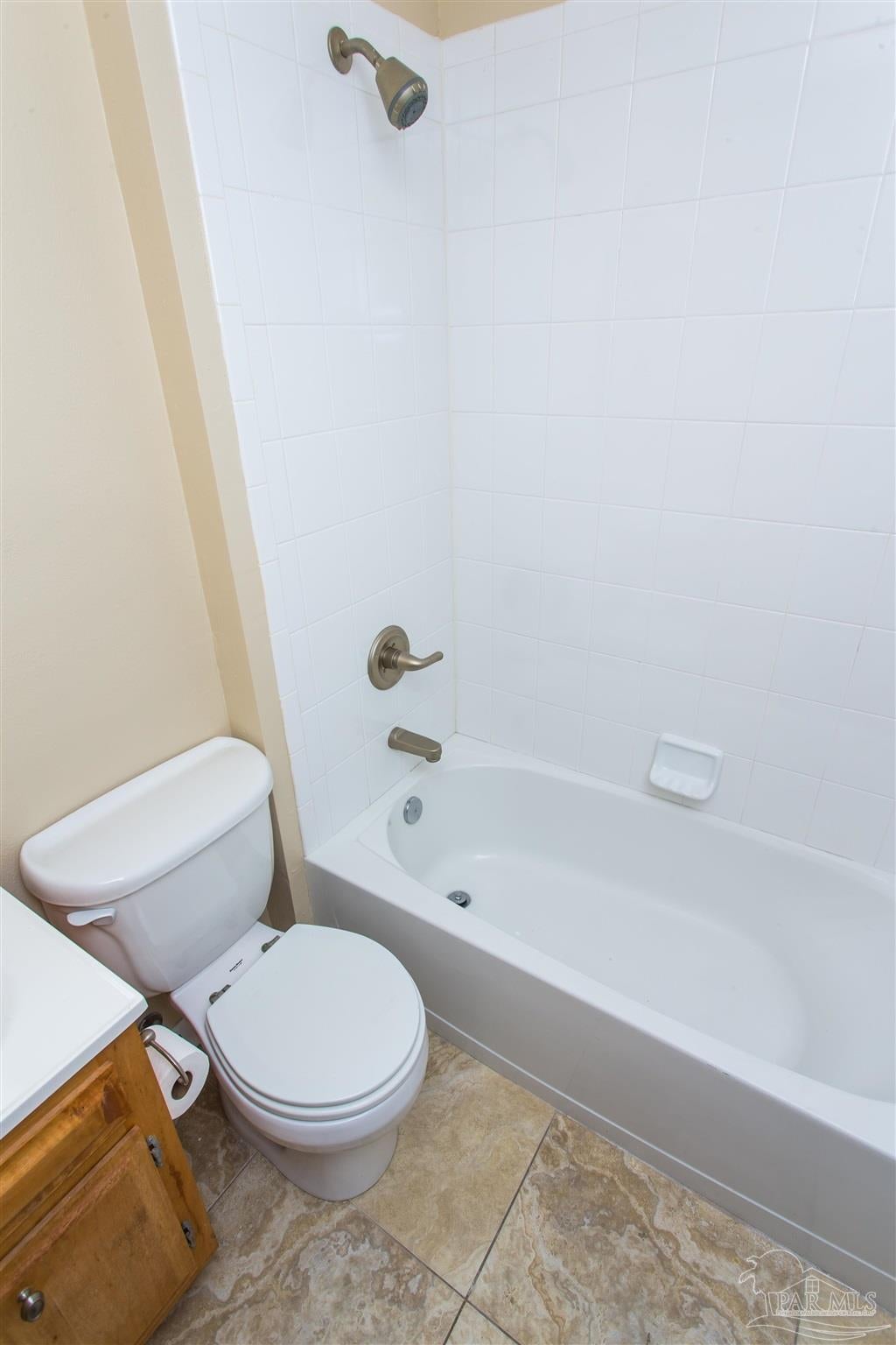 Gulf Breeze, Florida, 32561, United States, 3 Bedrooms Bedrooms, ,3 BathroomsBathrooms,Residential,For Sale,1842112