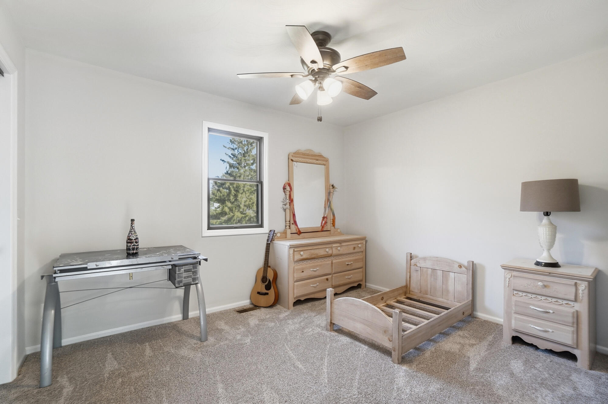 Springfield, Ohio, 45504, United States, 5 Bedrooms Bedrooms, ,3 BathroomsBathrooms,Residential,For Sale,1998267