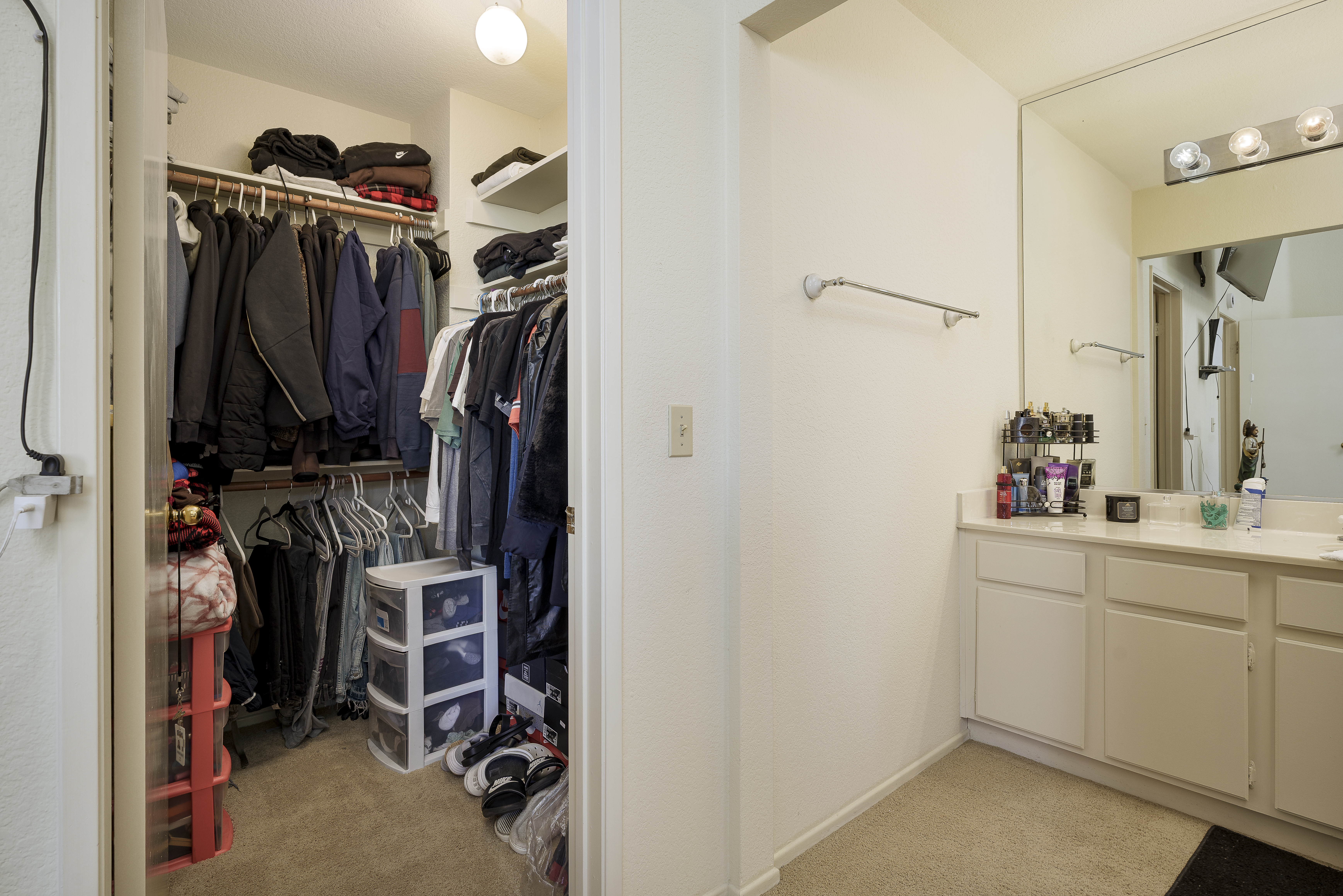  13576 Eucalyptus Street, Tustin, CA 92782 - 物件實景