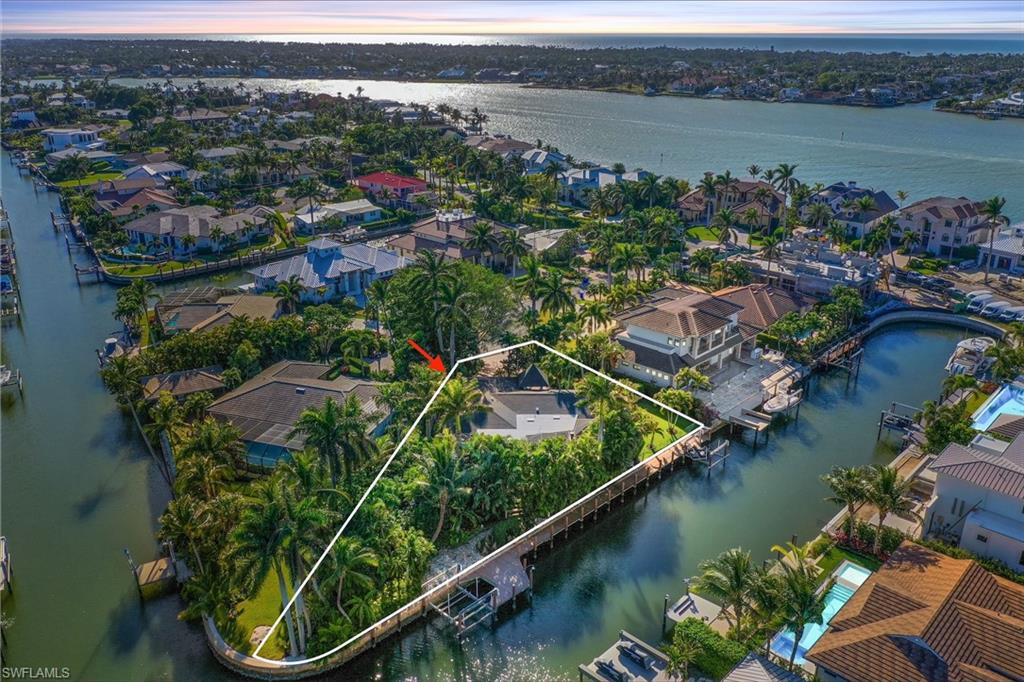 1303 Wahoo Ct, Naples, Florida, 34102, United States, 2 Bedrooms Bedrooms, ,2 BathroomsBathrooms,Residential,For Sale,1303 Wahoo Ct,1594404