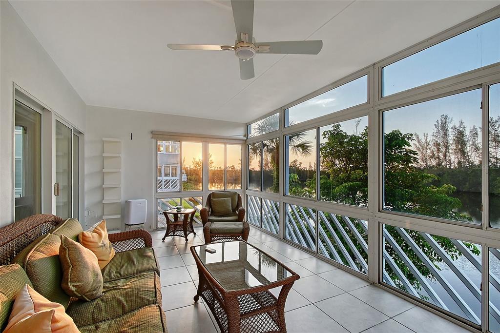 Bradenton, Florida, 34210, United States, 2 Bedrooms Bedrooms, ,3 BathroomsBathrooms,Residential,For Sale,1793424