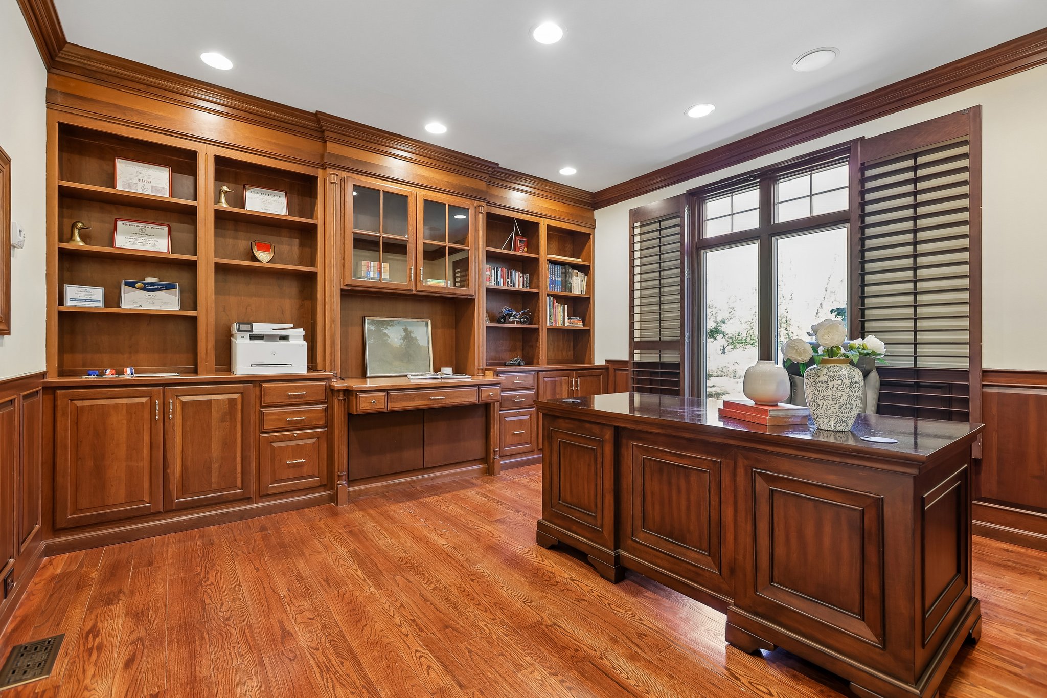 Stunning Belle Mead Estate with Private Theater, Gym, and Designer Finishes - 物件實景