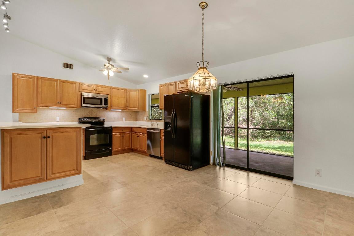 Jupiter, Florida, 33478, United States, 3 Bedrooms Bedrooms, ,2 BathroomsBathrooms,Residential,For Sale,1980938