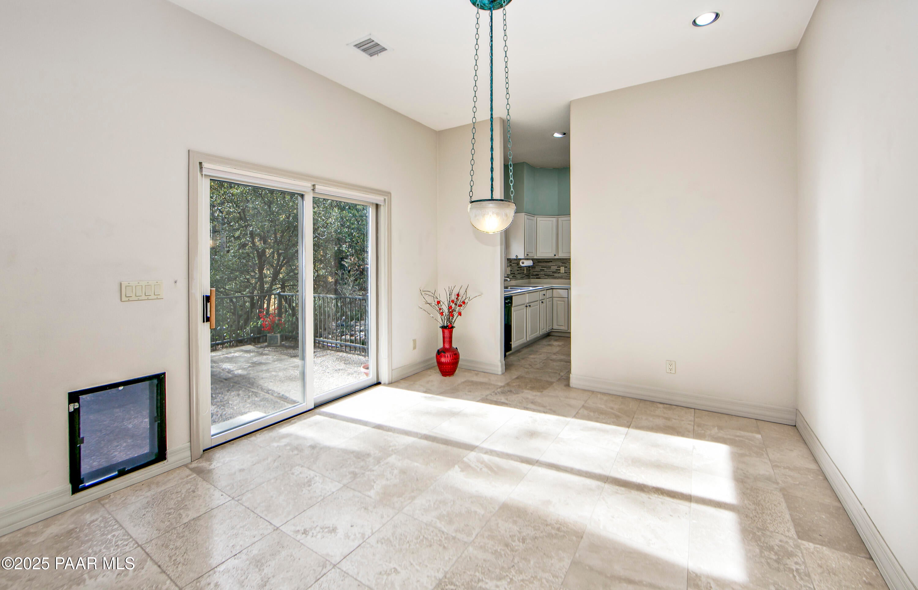 Prescott, Arizona, 86303, United States, 2 Bedrooms Bedrooms, ,2 BathroomsBathrooms,Residential,For Sale,1988042