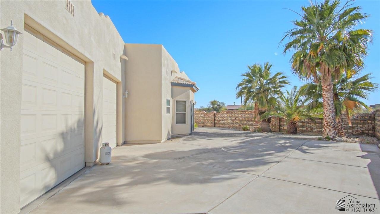 Yuma, Arizona, 85367, United States, 2 Bedrooms Bedrooms, ,2 BathroomsBathrooms,Residential,For Sale,1984211