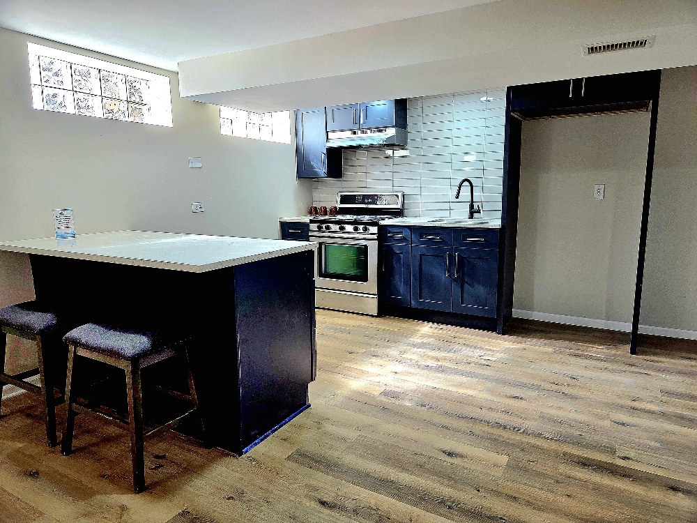 Chicago, Illinois, 60656, United States, 2 Bedrooms Bedrooms, ,2 BathroomsBathrooms,Residential,For Sale,2028341