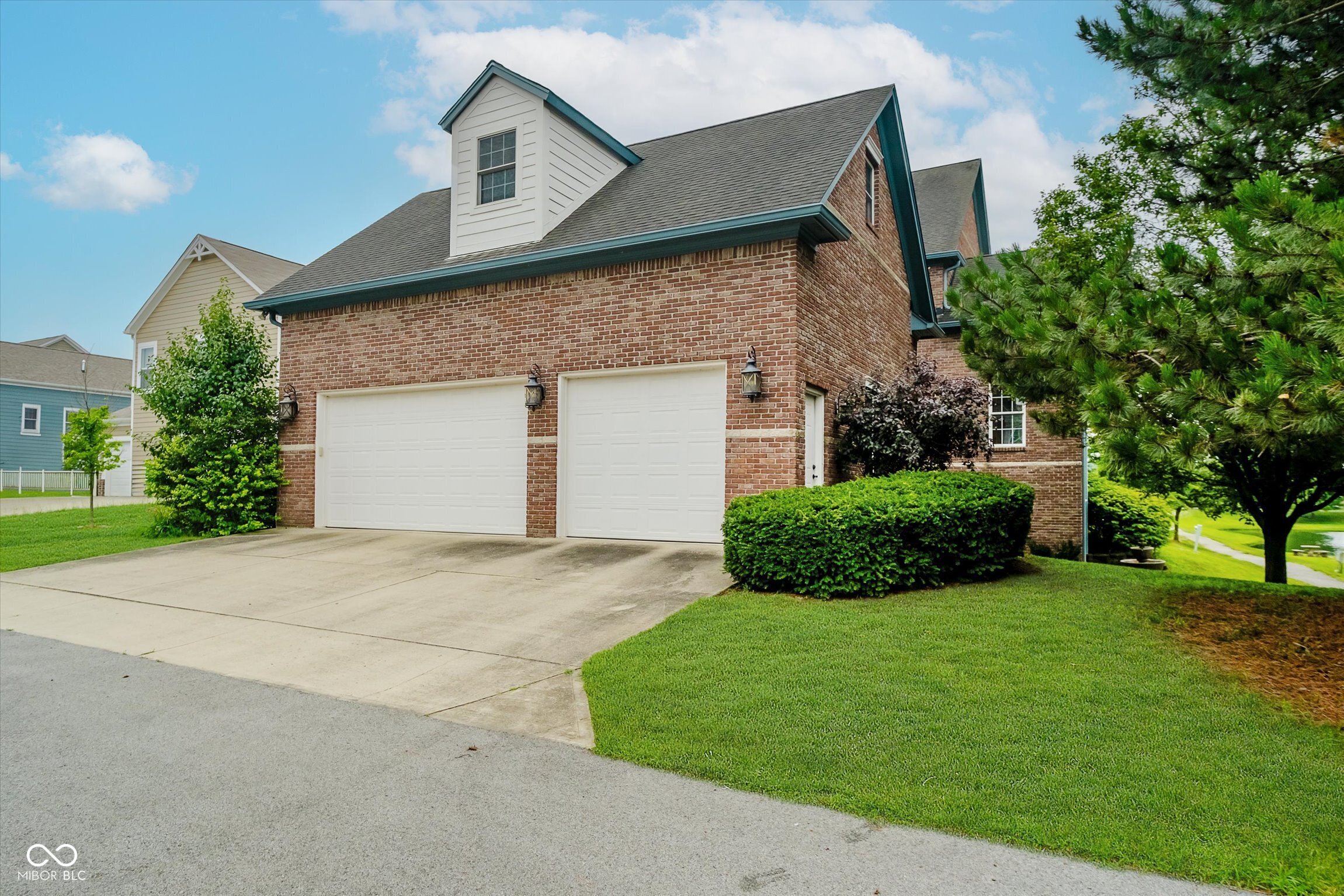 Avon, Indiana, 46123, United States, 4 Bedrooms Bedrooms, ,4 BathroomsBathrooms,Residential,For Sale,1915470