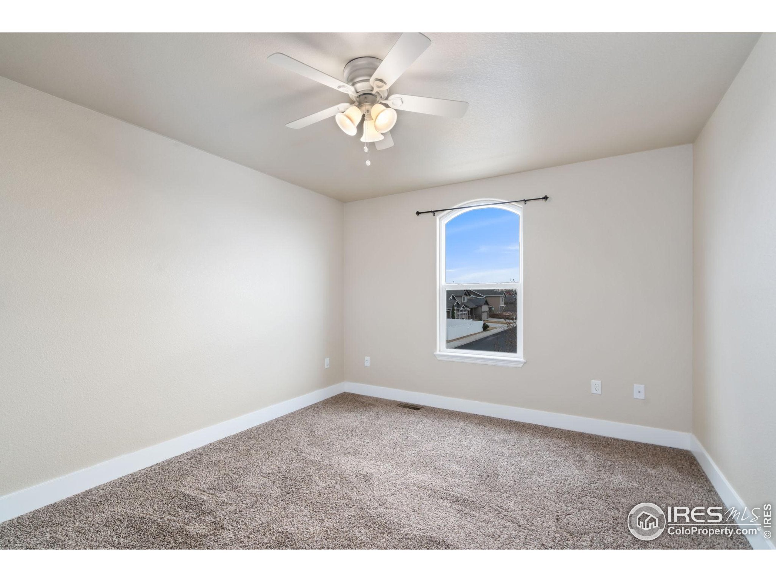 Windsor, Colorado, 80550, United States, 5 Bedrooms Bedrooms, ,4 BathroomsBathrooms,Residential,For Sale,1938748