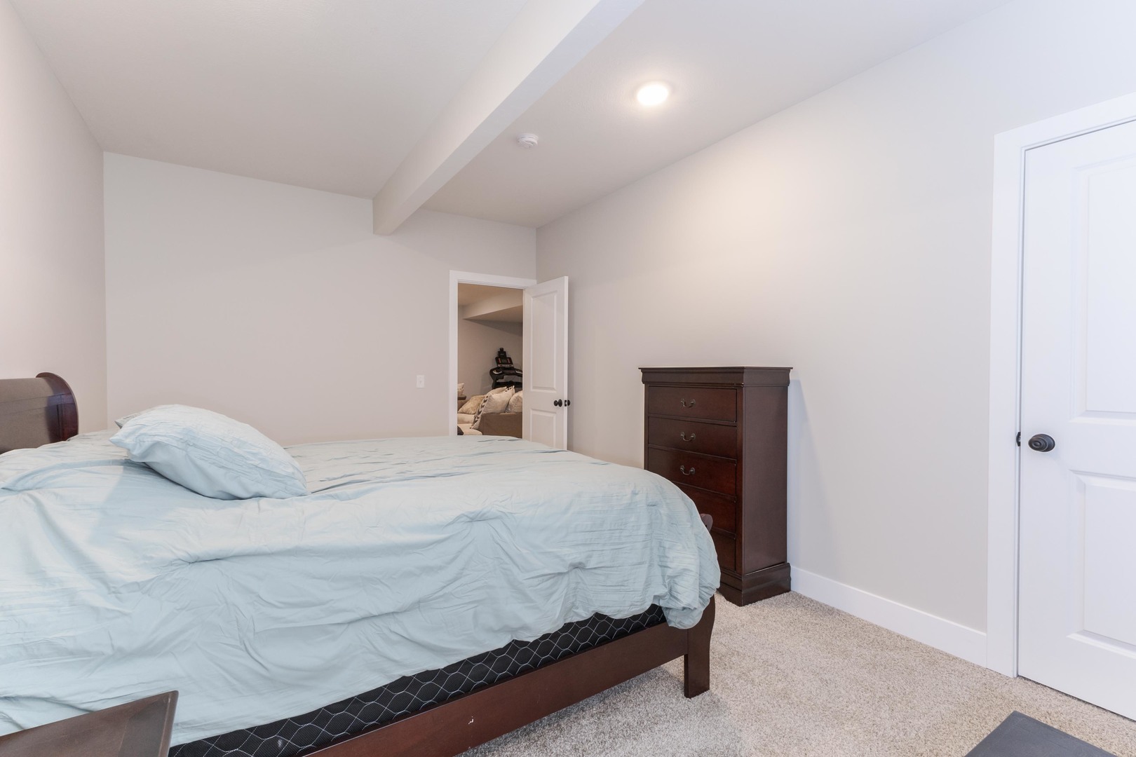 Bloomington, Illinois, 61705, United States, 4 Bedrooms Bedrooms, ,4 BathroomsBathrooms,Residential,For Sale,1996061