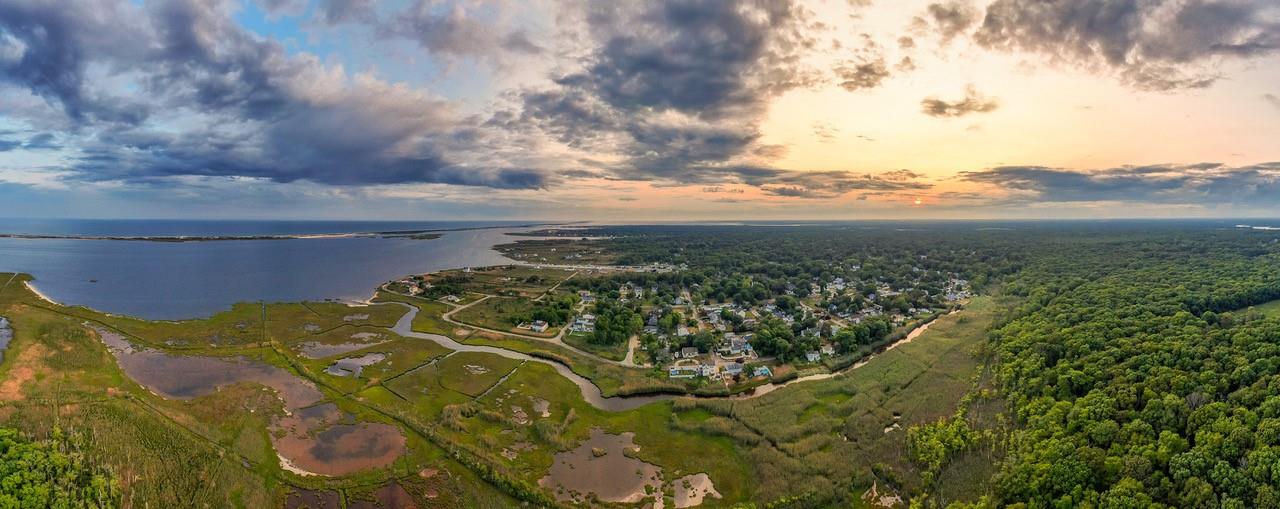 Mastic Beach, New York, 11951, United States, 4 Bedrooms Bedrooms, ,4 BathroomsBathrooms,Residential,For Sale,1975378