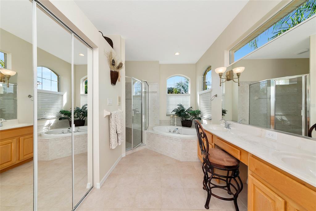 Lakewood Ranch, Florida, 34202, United States, 5 Bedrooms Bedrooms, ,3 BathroomsBathrooms,Residential,For Sale,1991249