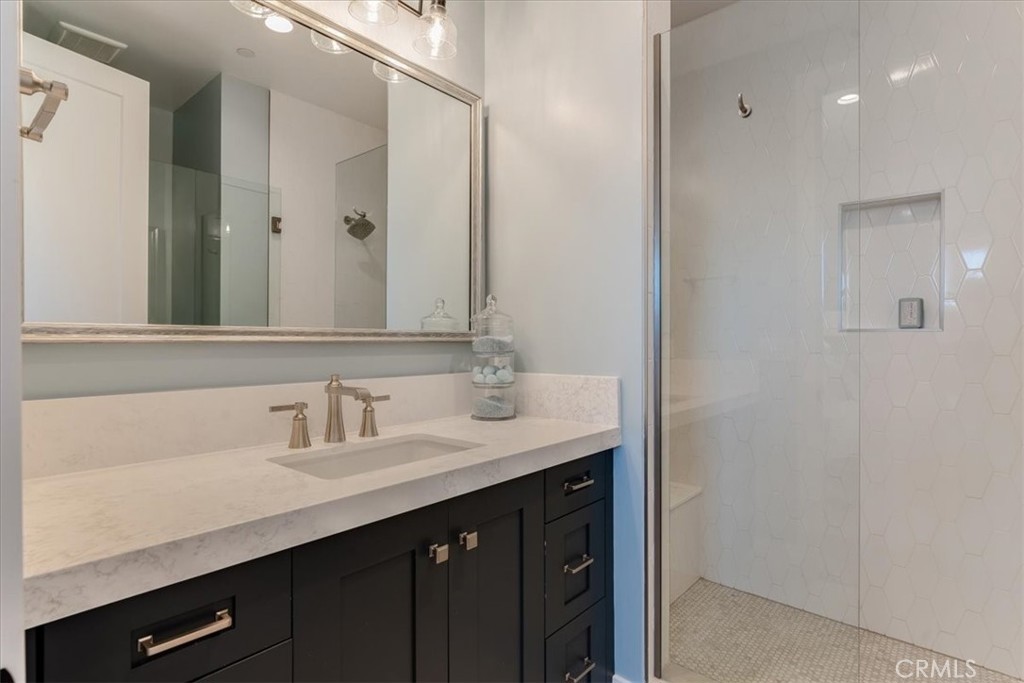 San Luis Obispo, California, 93401, United States, 5 Bedrooms Bedrooms, ,6 BathroomsBathrooms,Residential,For Sale,2008963