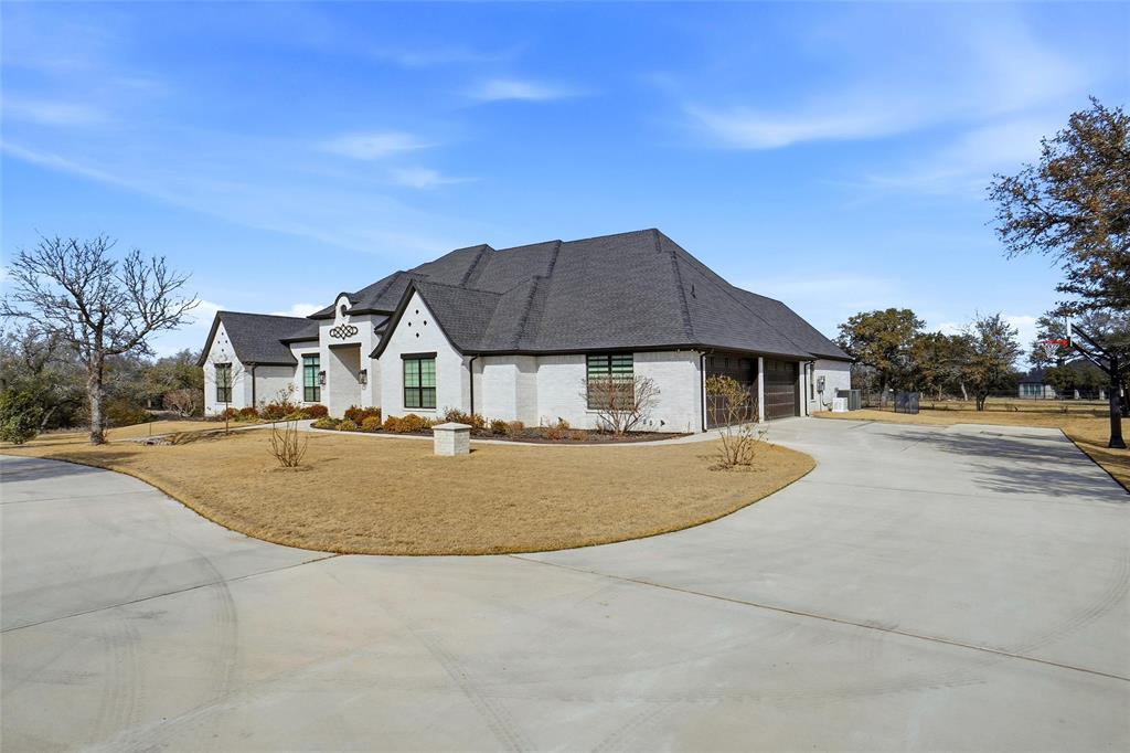 Fort Worth, Texas, 76108, United States, 5 Bedrooms Bedrooms, ,4 BathroomsBathrooms,Residential,For Sale,2049132