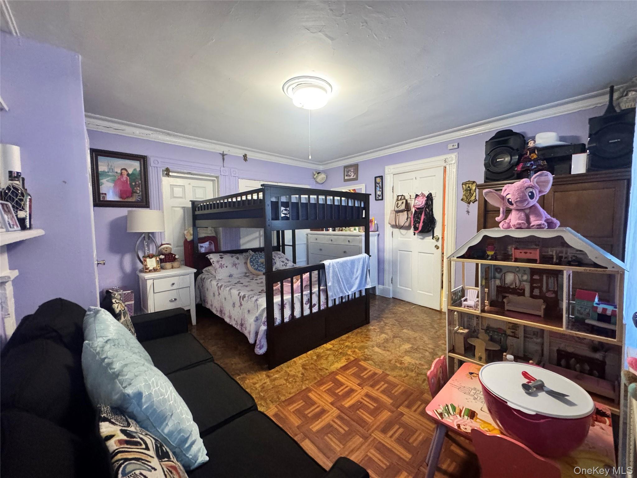 Bronx, New York, 10451, United States, 7 Bedrooms Bedrooms, ,3 BathroomsBathrooms,Residential,For Sale,1942162