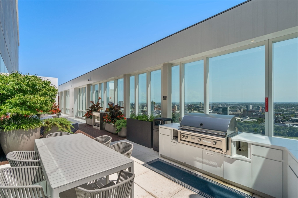 Boston, Massachusetts, 02215, United States, 1 Bedroom Bedrooms, ,1 BathroomBathrooms,Residential,For Sale,1938764