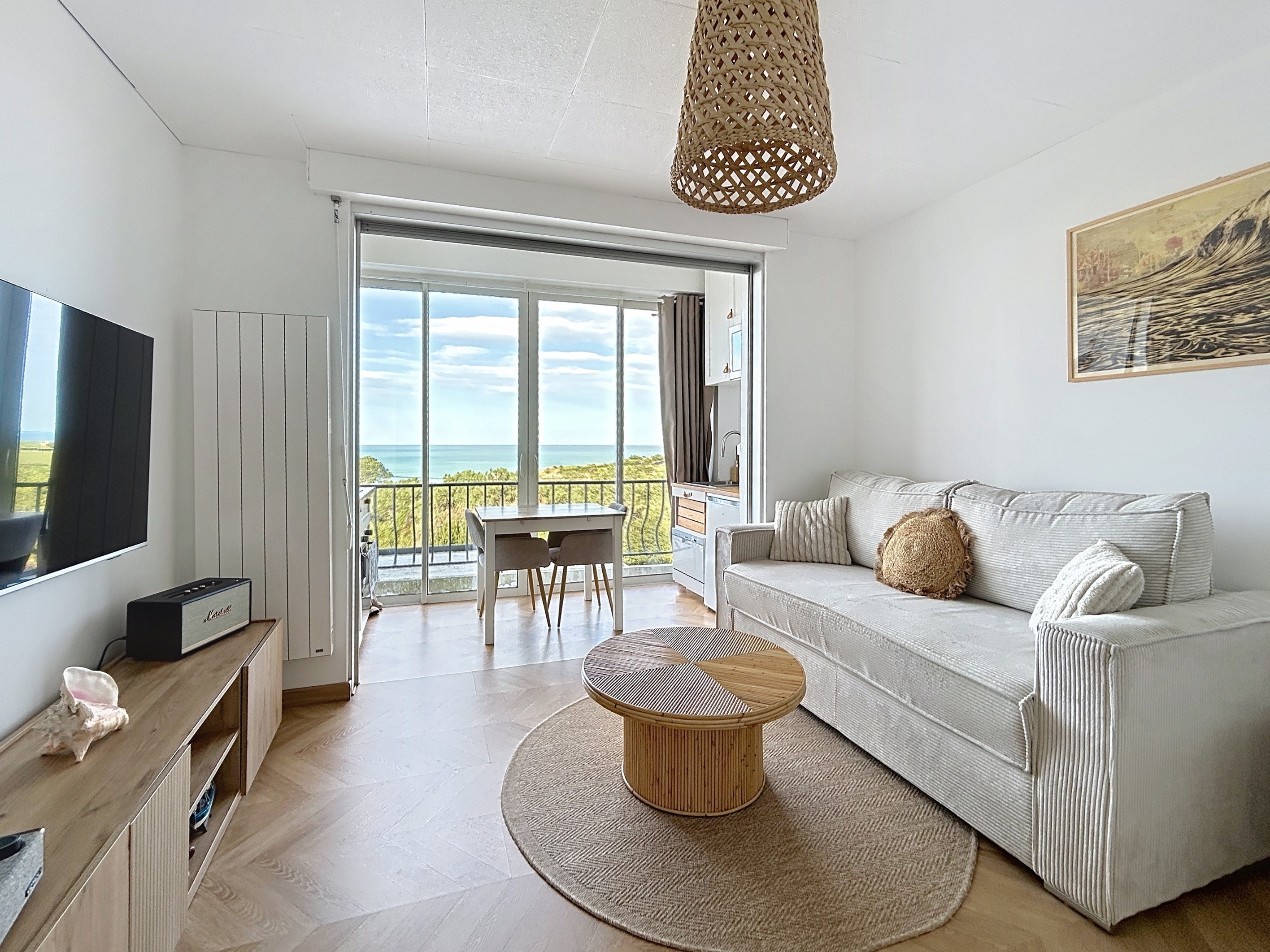  Charming Renovated Studio – Sea View & Prime Location - 物件實景