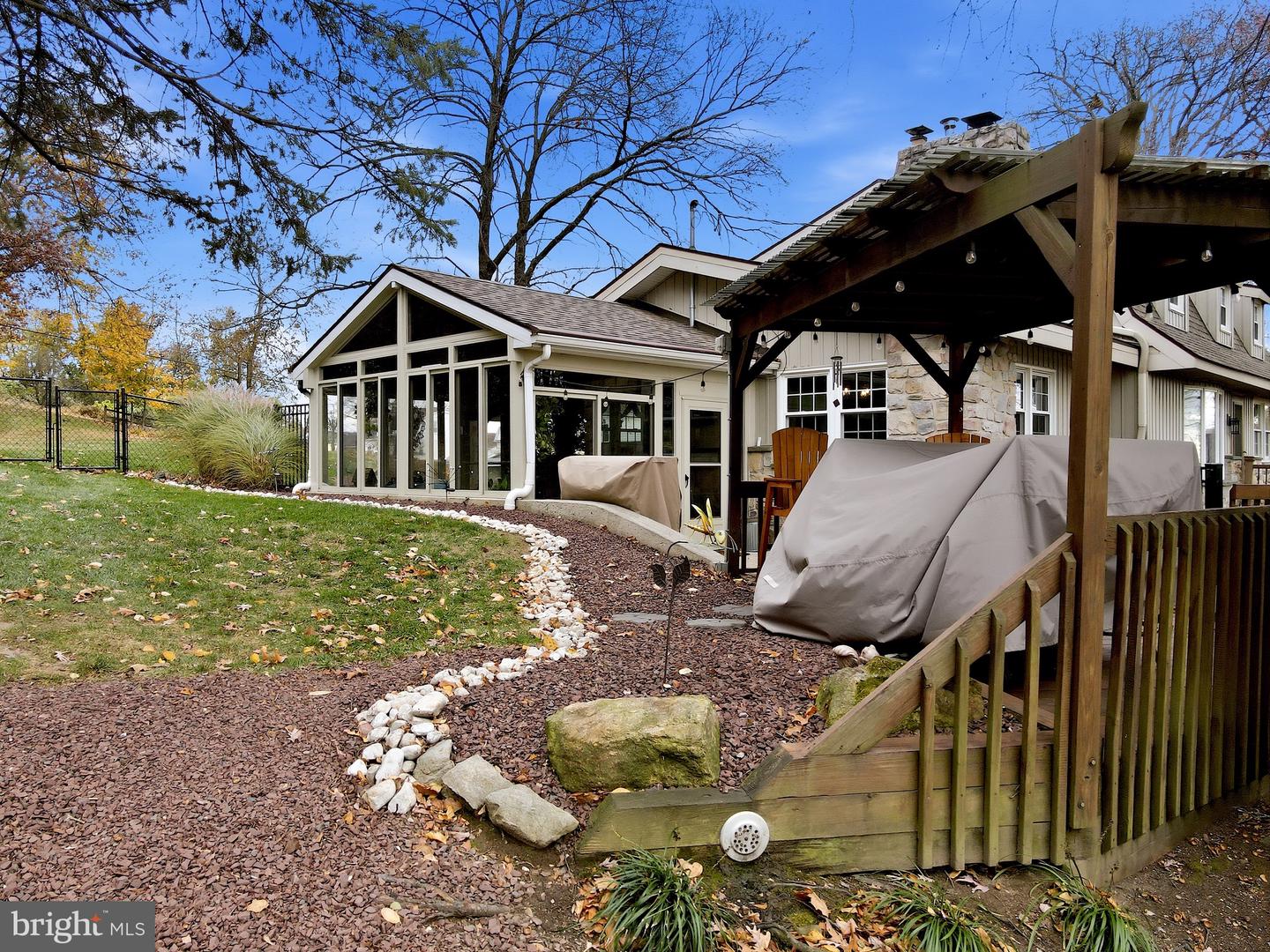 Allentown, Pennsylvania, 18103, United States, 3 Bedrooms Bedrooms, ,2 BathroomsBathrooms,Residential,For Sale,1993254