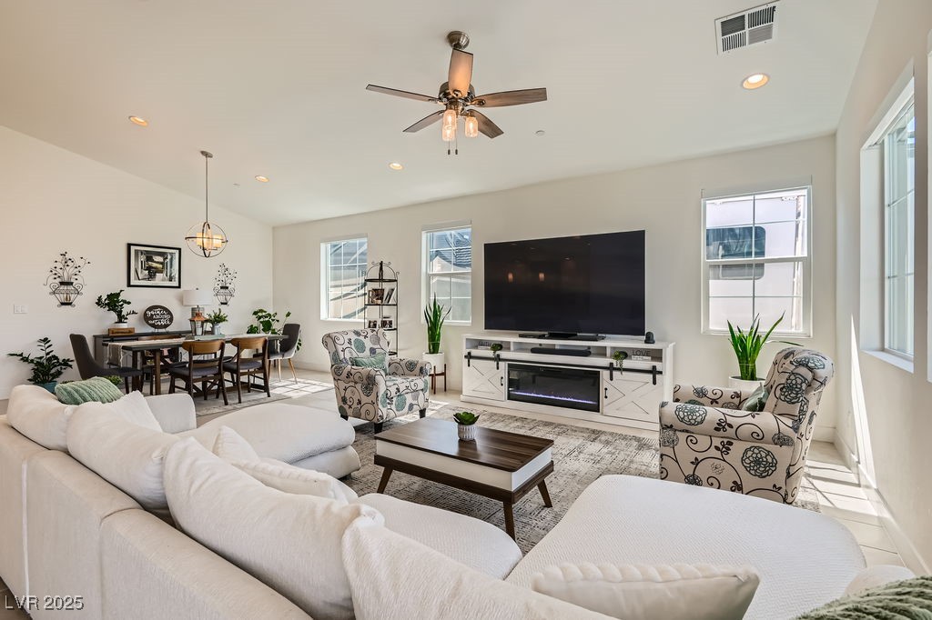 Henderson, Nevada, 89015, United States, 6 Bedrooms Bedrooms, ,1 BathroomBathrooms,Residential,For Sale,1826406