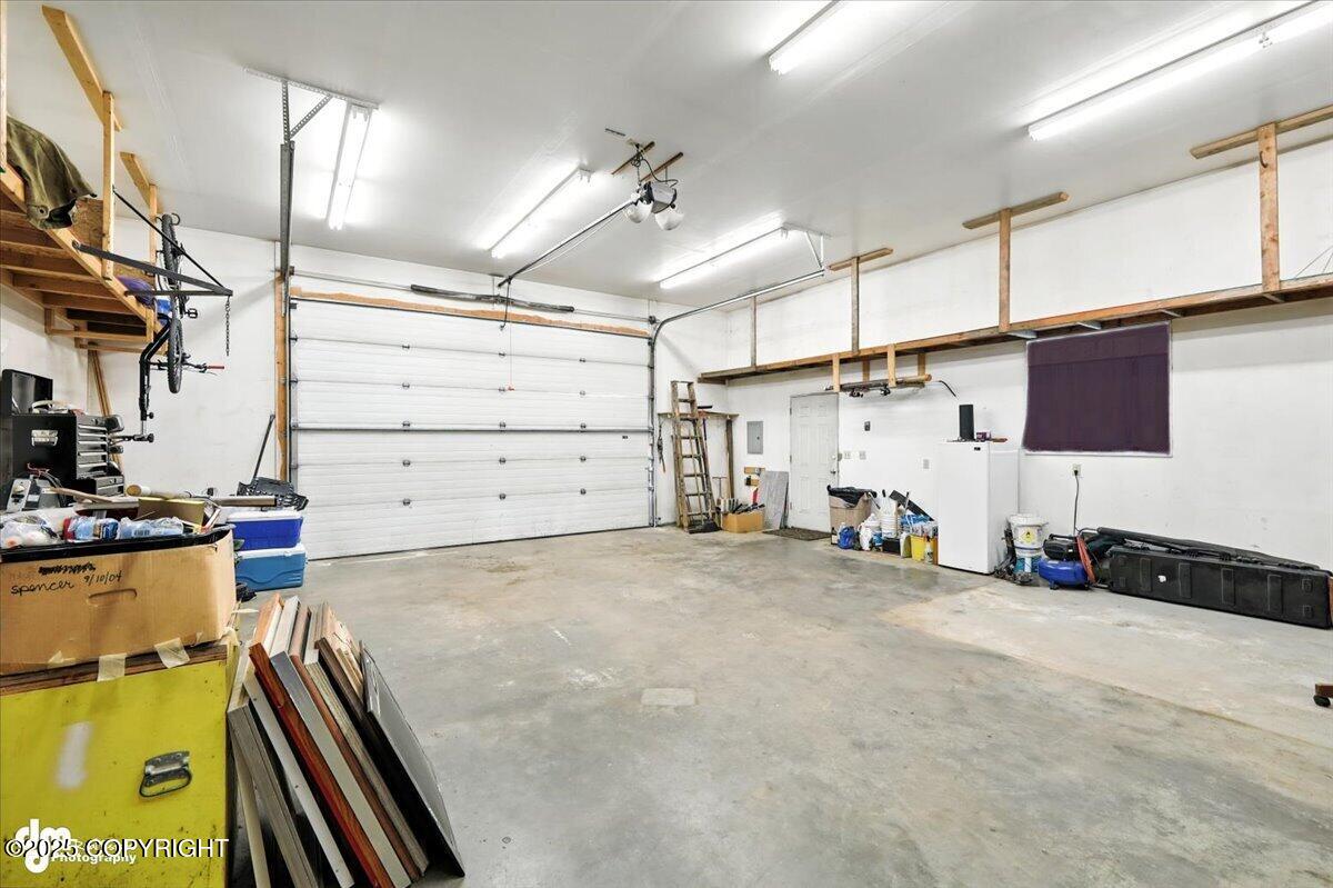 Wasilla, Alaska, 99654, United States, 5 Bedrooms Bedrooms, ,4 BathroomsBathrooms,Residential,For Sale,1974531