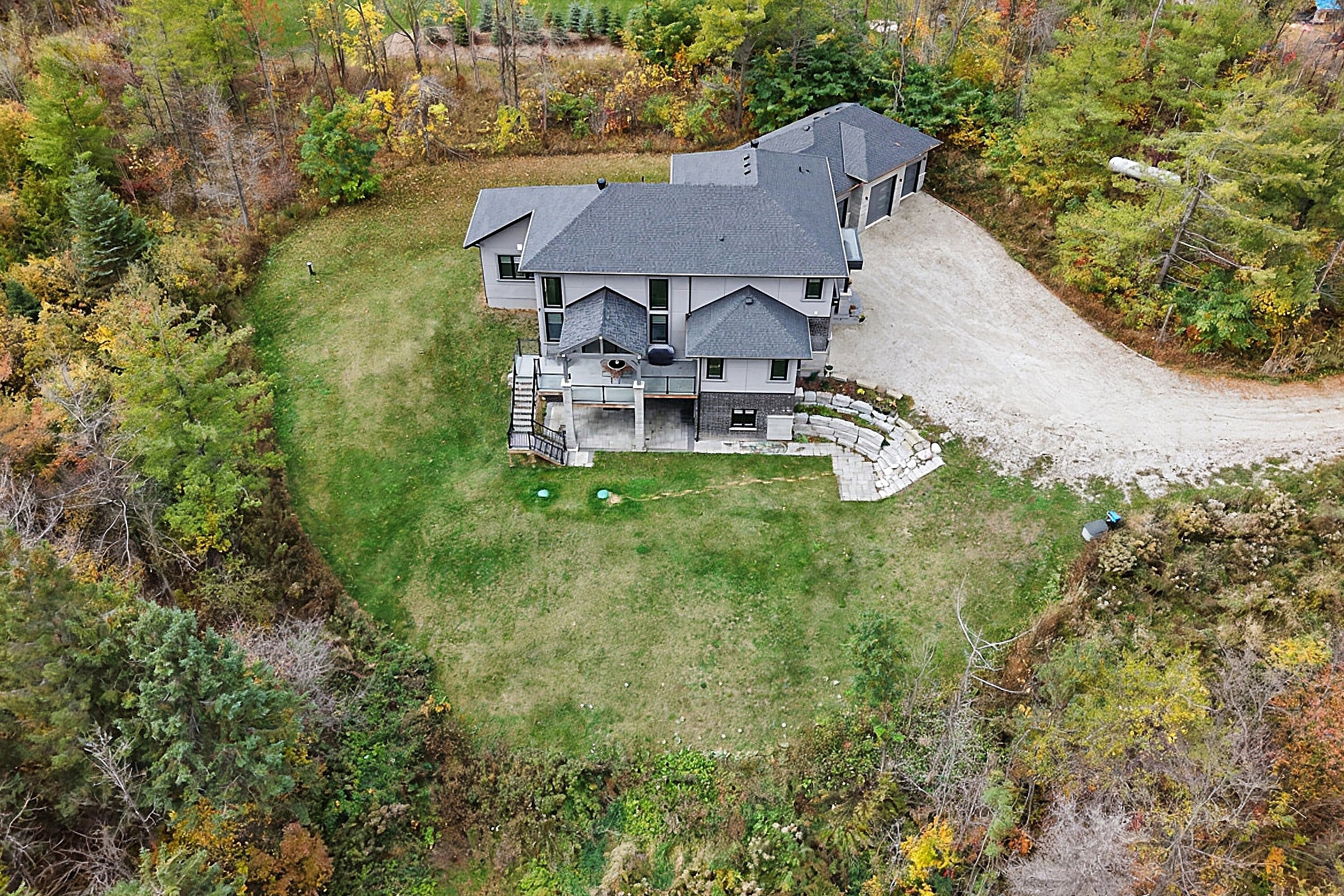  Custom-Built Country Estate - 物件實景