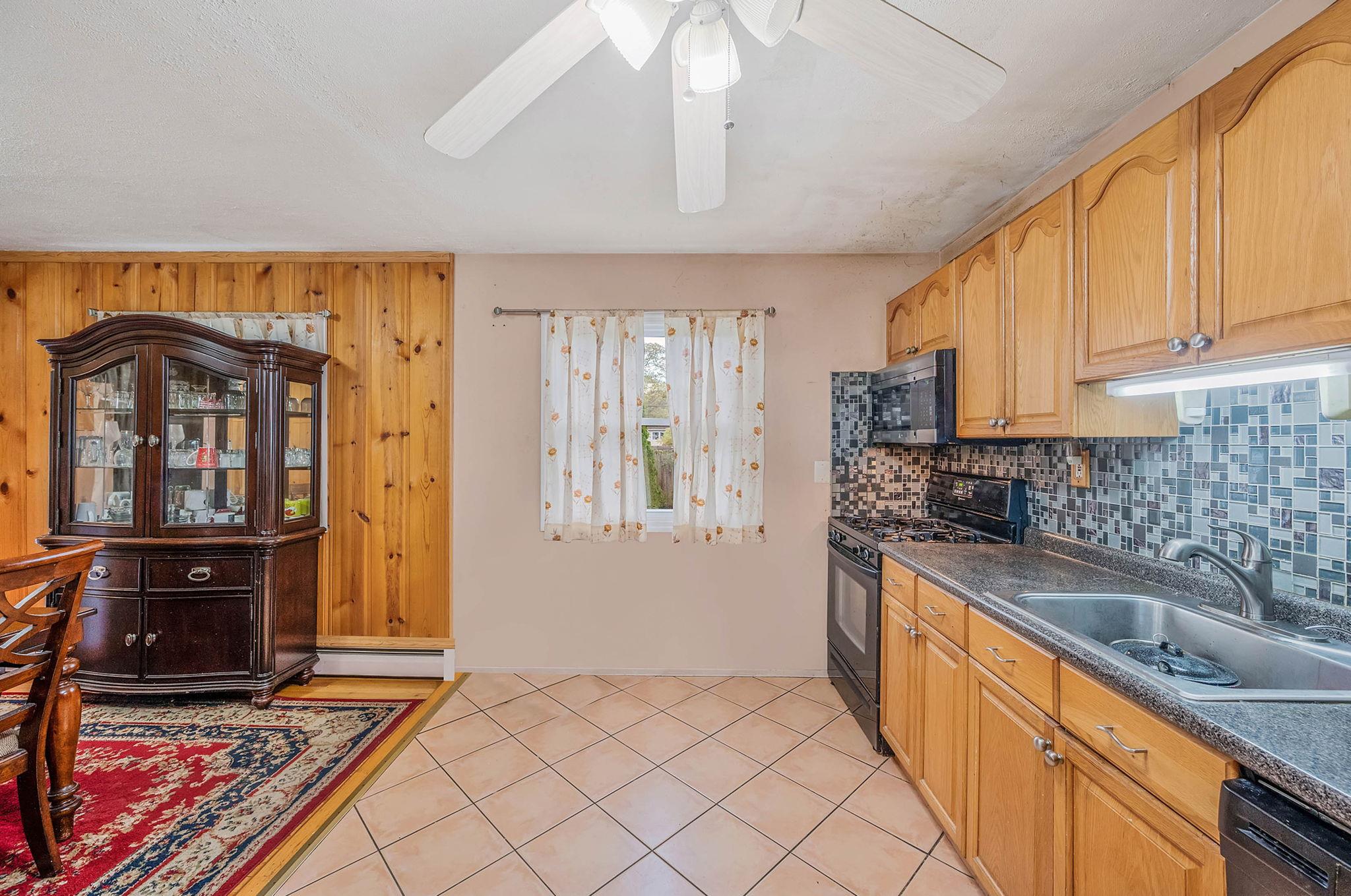 Centereach, New York, 11720, United States, 3 Bedrooms Bedrooms, ,3 BathroomsBathrooms,Residential,For Sale,1821298