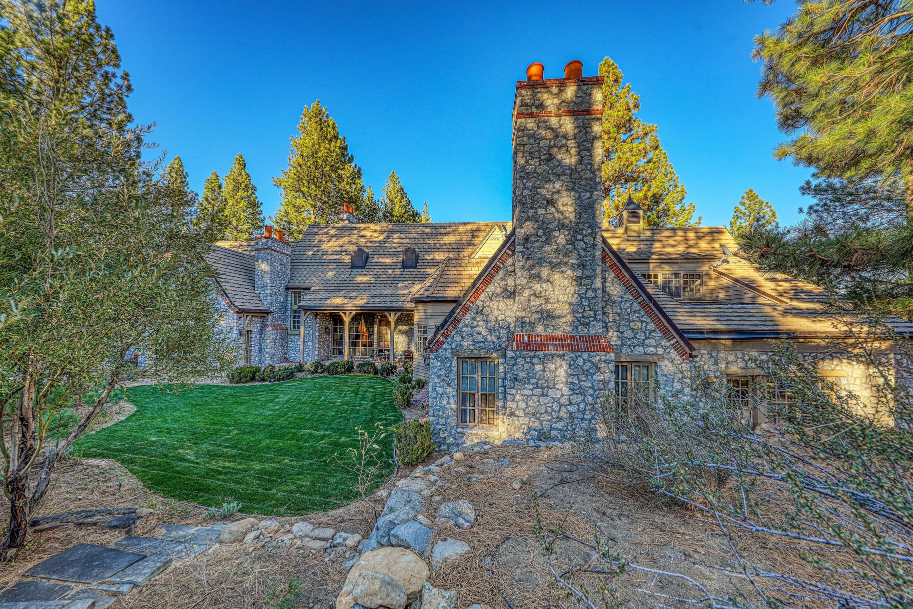  THE BENNINGTON ESTATE - Elegance of the French Alps - Spirit of the Sierras - 物件實景