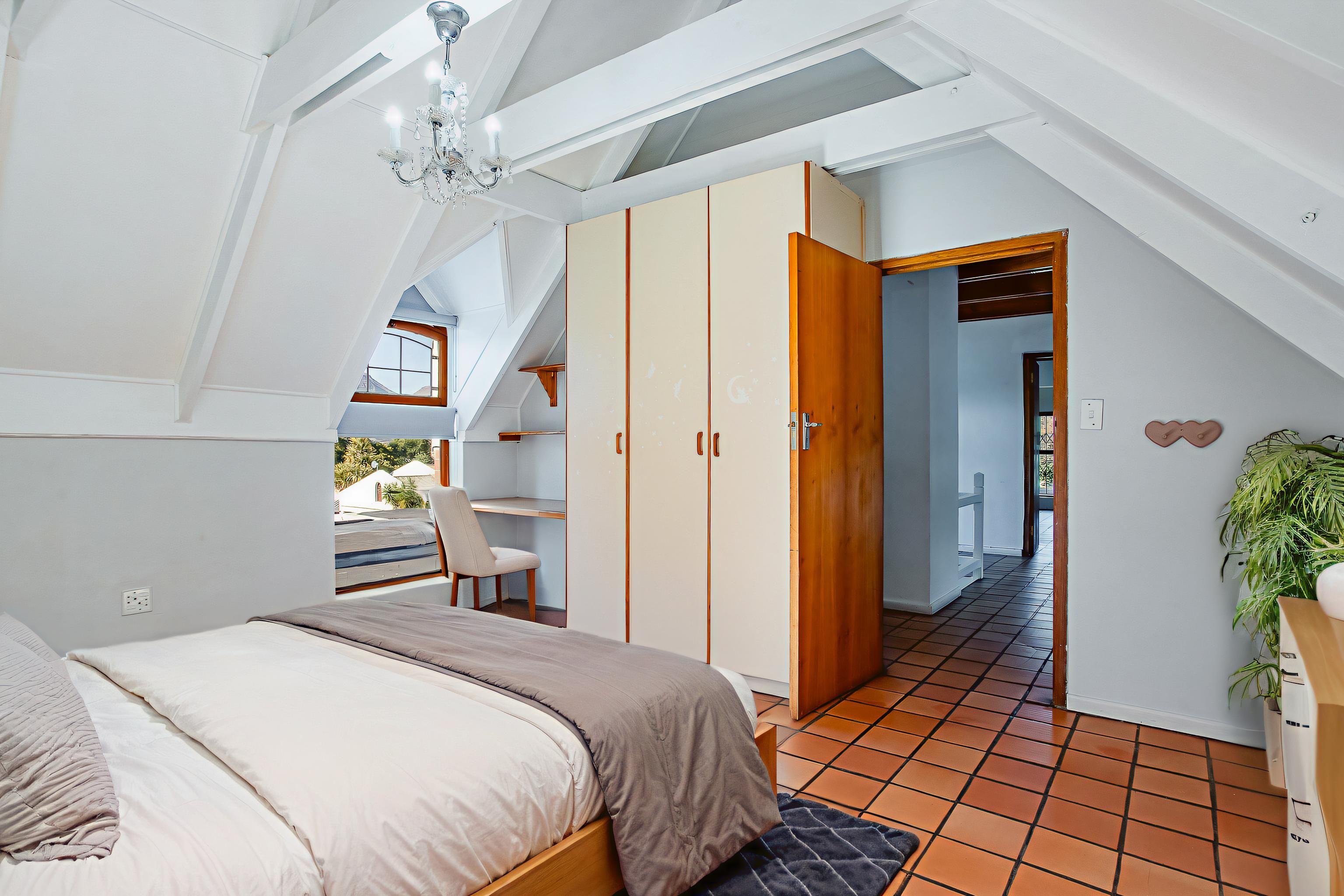 Luxury Family Home in Prestigious Hoog en Droog, Paarl - 物件實景