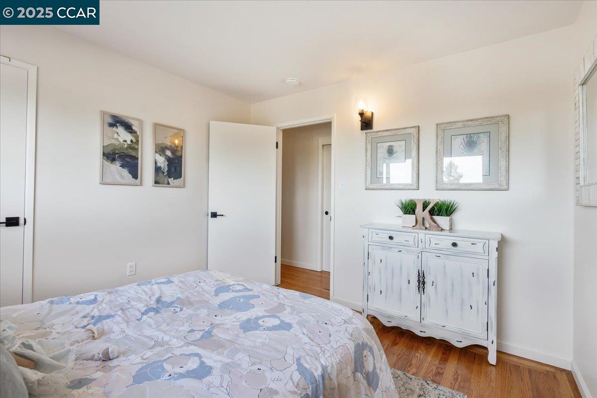 Redwood City, California, 94062, United States, 4 Bedrooms Bedrooms, ,3 BathroomsBathrooms,Residential,For Sale,1989163