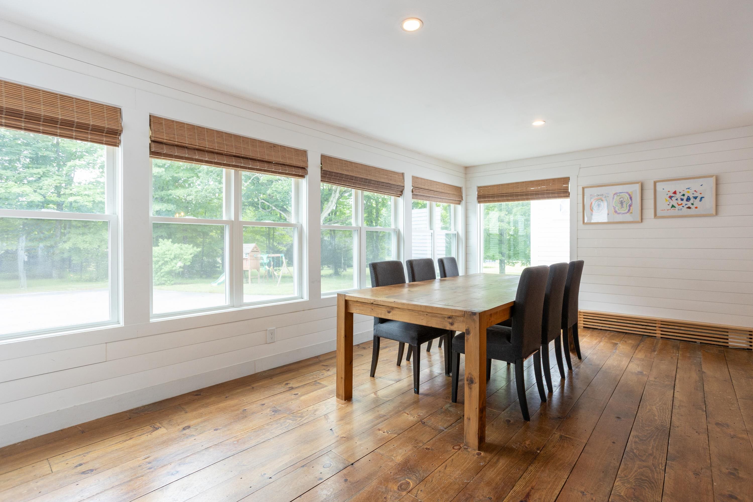 Hollis, New Hampshire, 03049, United States, 4 Bedrooms Bedrooms, ,4 BathroomsBathrooms,Residential,For Sale,1895545