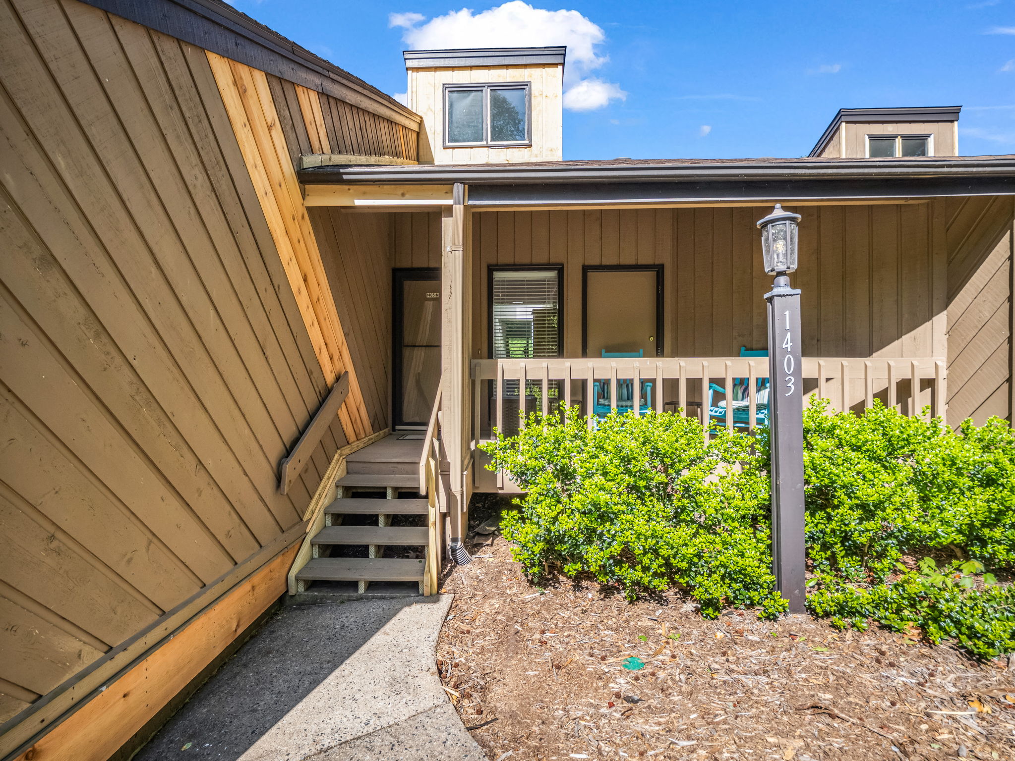  182 W. Lake Dr. S. - 物件實景