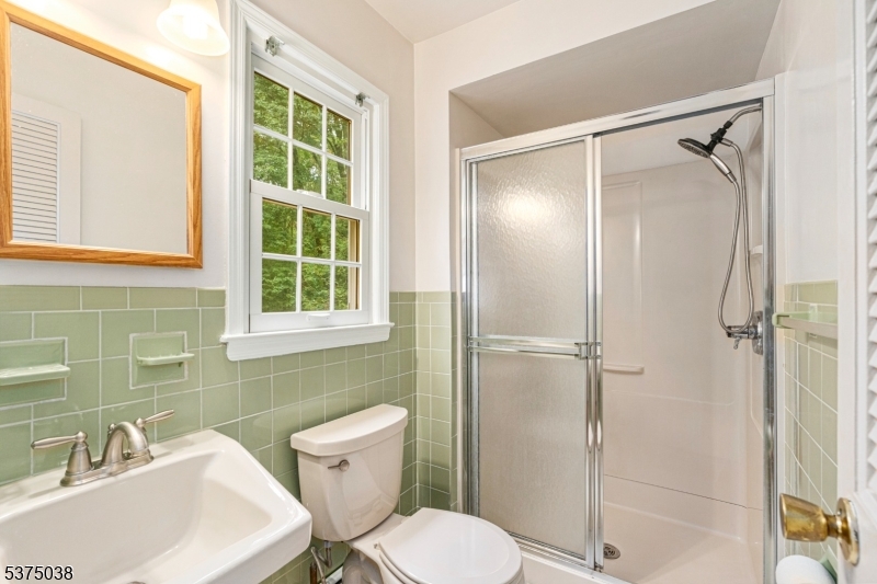 Parsippany-Troy Hills Twp., New Jersey, 07950, United States, 4 Bedrooms Bedrooms, ,3 BathroomsBathrooms,Residential,For Sale,1906733