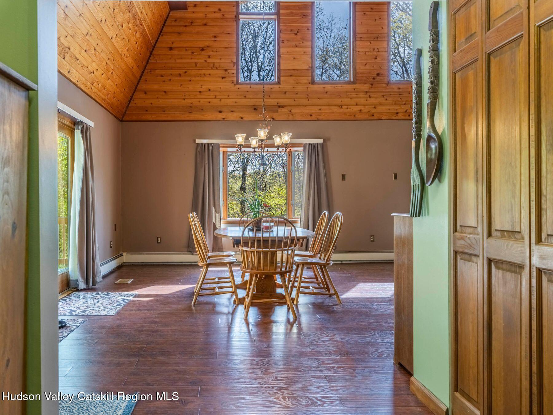 Stone Ridge, New York, 12484, United States, 4 Bedrooms Bedrooms, ,2 BathroomsBathrooms,Residential,For Sale,1804988