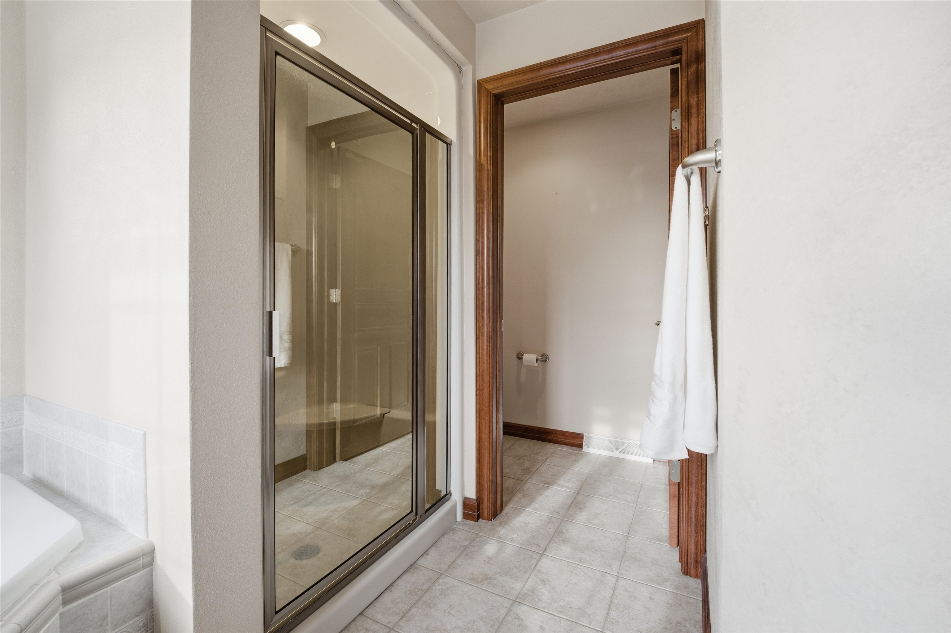 Oshkosh, Wisconsin, 54904, United States, 4 Bedrooms Bedrooms, ,4 BathroomsBathrooms,Residential,For Sale,2009649