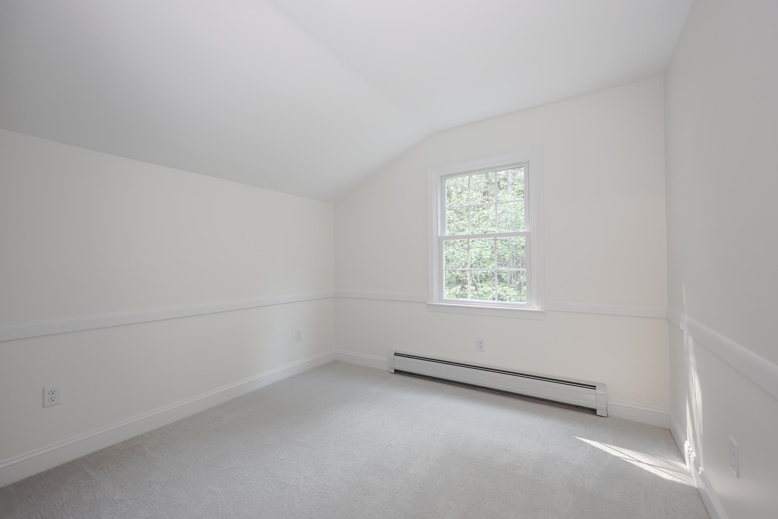 Wilton, New Hampshire, 03086, United States, 3 Bedrooms Bedrooms, ,2 BathroomsBathrooms,Residential,For Sale,1940505