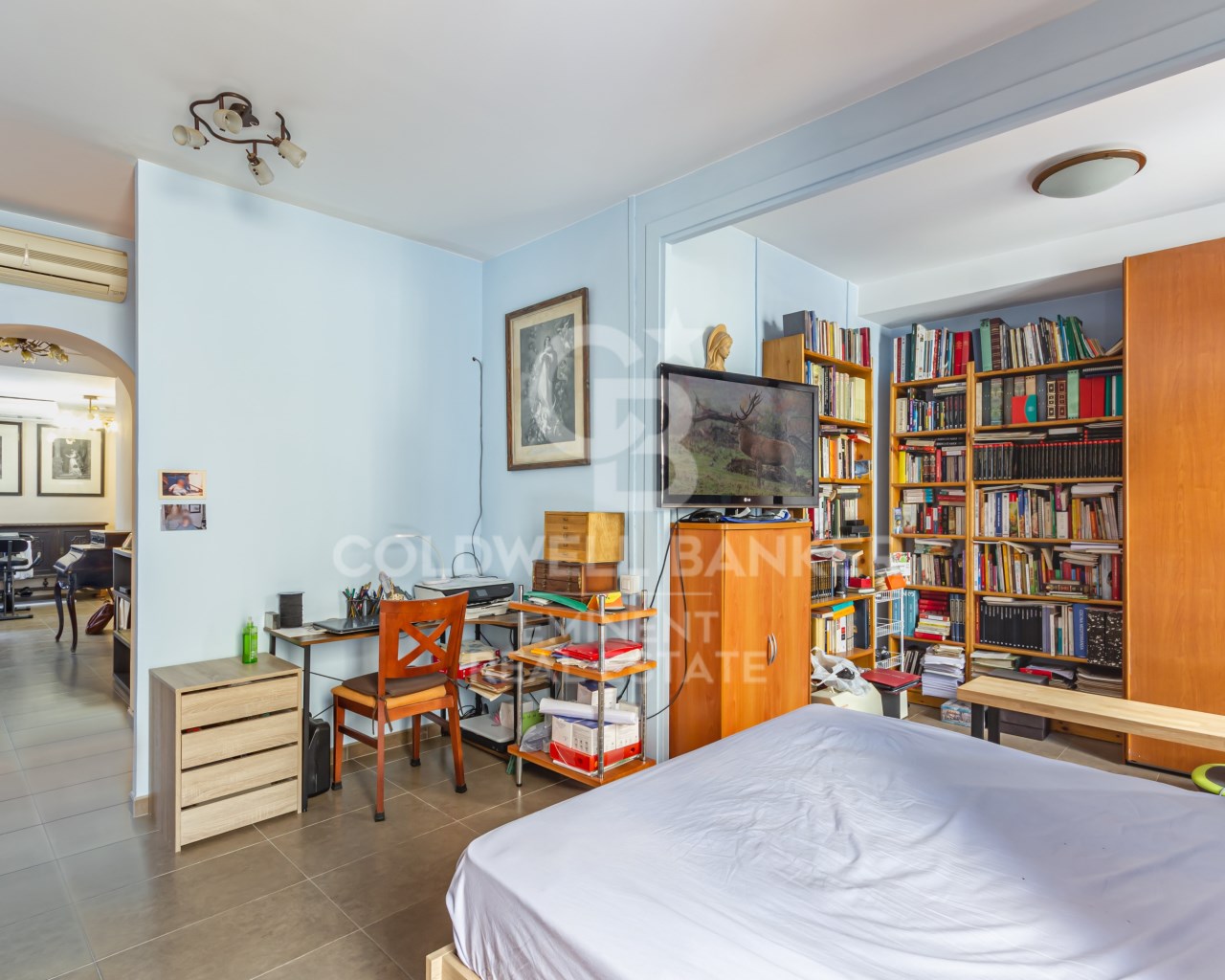 Barcelona, Barcelona, Ciutat Vella, El G?tic Barce, Barcelona, Catalonia, ES, 4 Bedrooms Bedrooms, ,1 BathroomBathrooms,Residential,For Sale,Barcelona, Barcelona, Ciutat Vella, El G?tic Barce,1620634