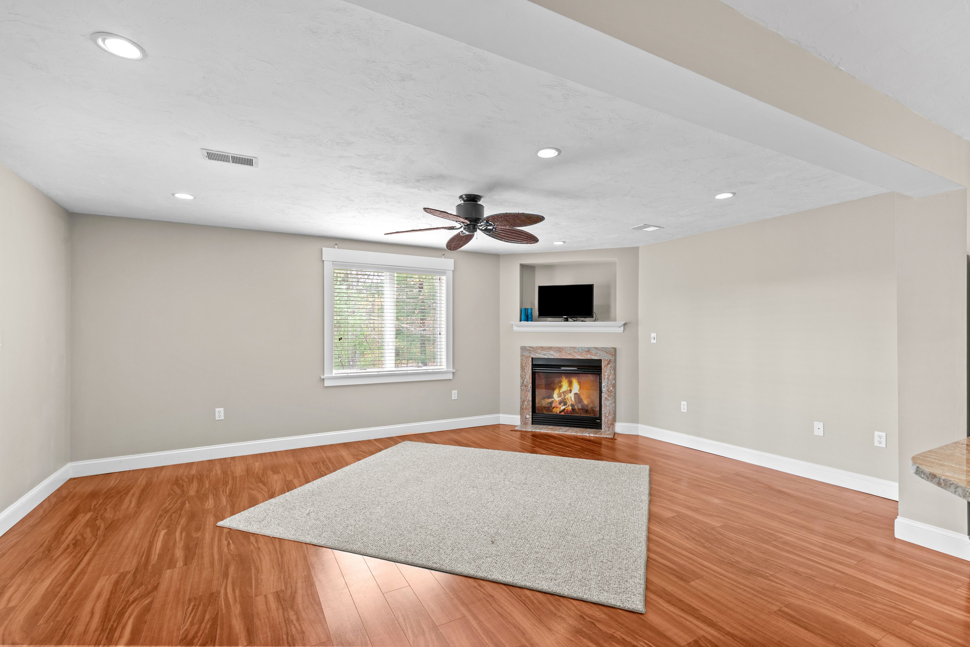  2 Beach Plum Lane Unit E, Bourne, MA, 02532 - 物件實景