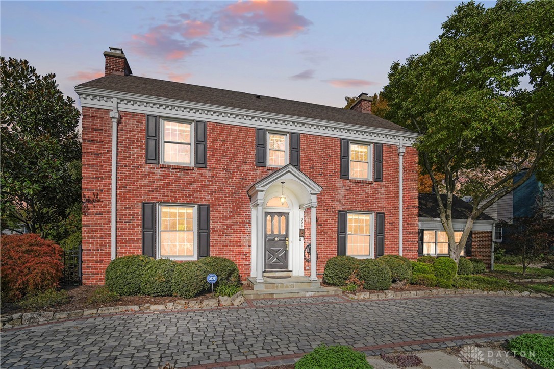 Oakwood, Ohio, 45409, United States, 4 Bedrooms Bedrooms, ,3 BathroomsBathrooms,Residential,For Sale,1987886