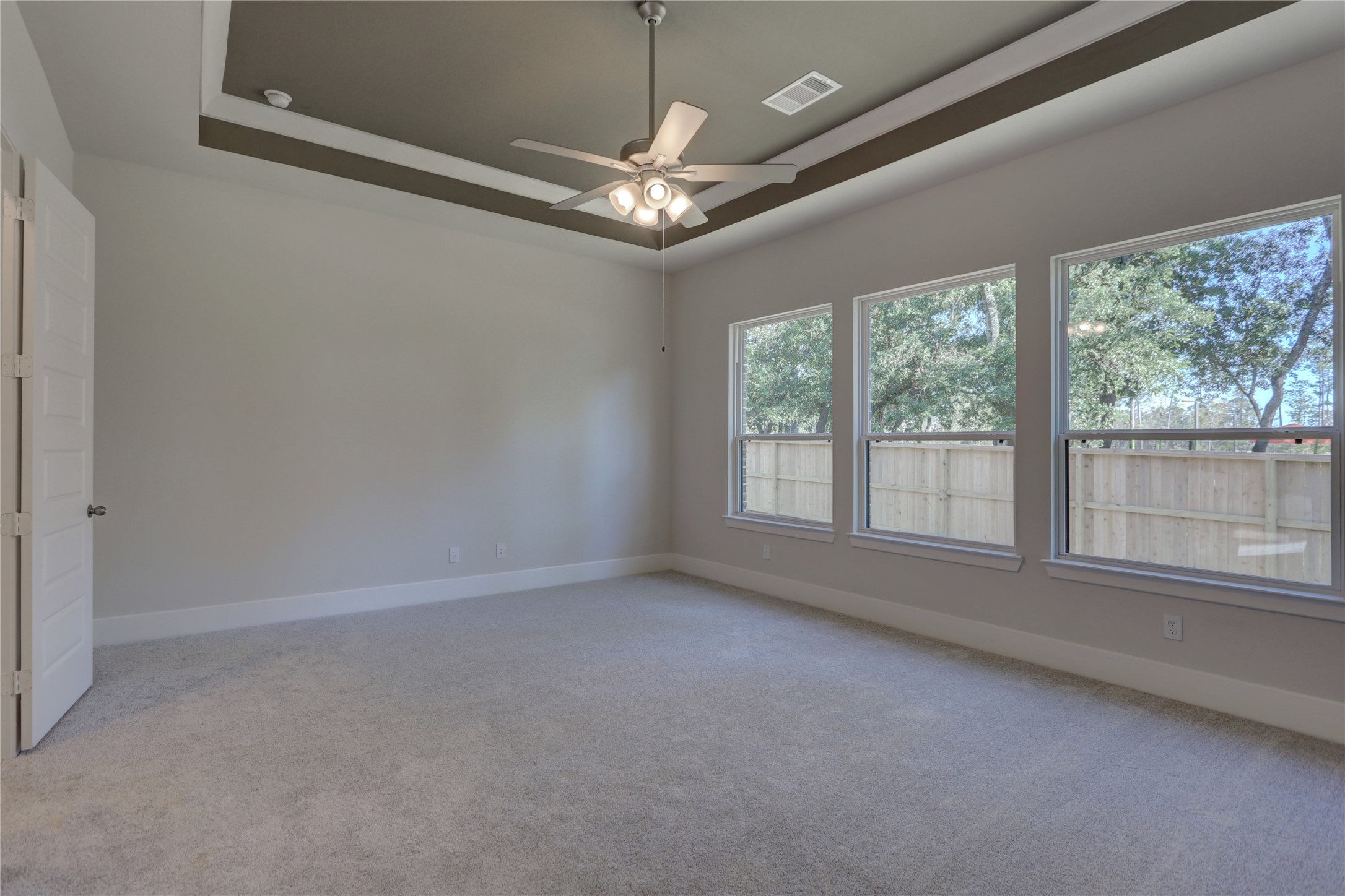 Conroe, Texas, 77304, United States, 4 Bedrooms Bedrooms, ,4 BathroomsBathrooms,Residential,For Sale,1991040