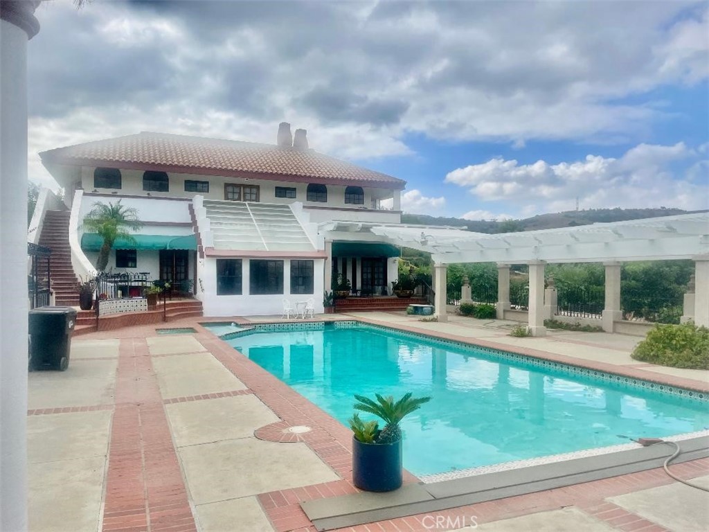 Rowland Heights, California, 91748, United States, 11 Bedrooms Bedrooms, ,13 BathroomsBathrooms,Residential,For Sale,1981870