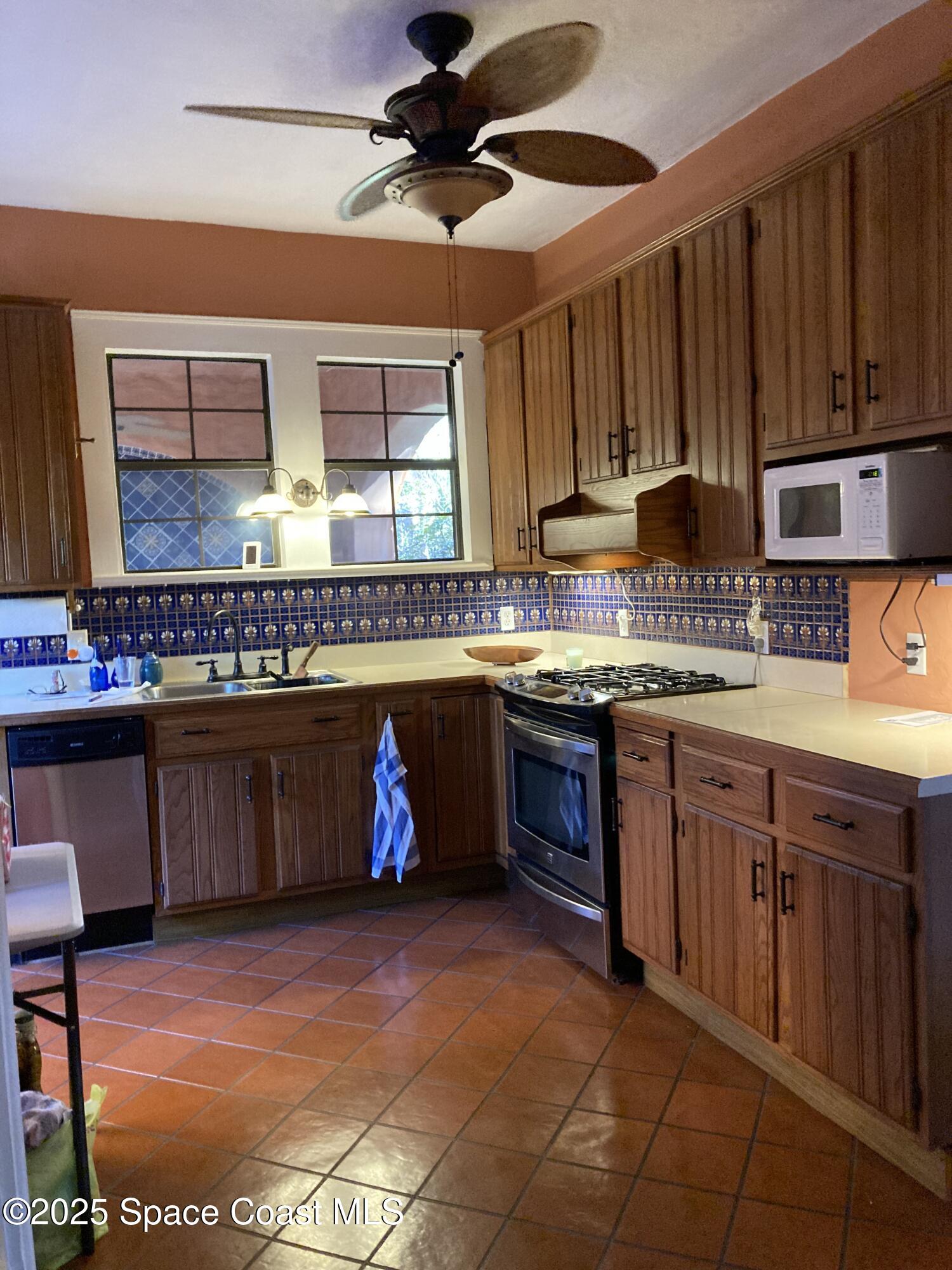 Rockledge, Florida, 32955, United States, 3 Bedrooms Bedrooms, ,2 BathroomsBathrooms,Residential,For Sale,1986460