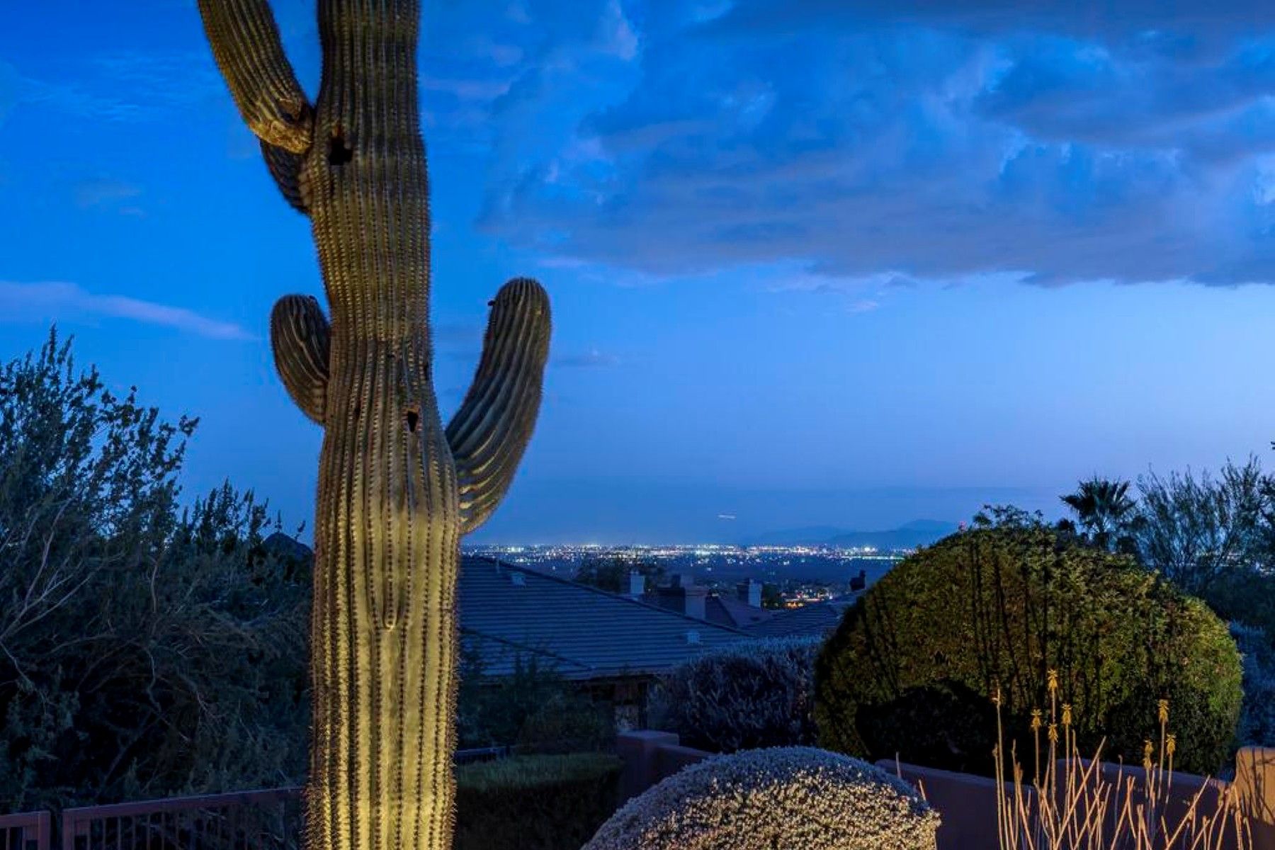  13641 E Charter Oak Drive ¦Scottsdale, AZ - 物件實景