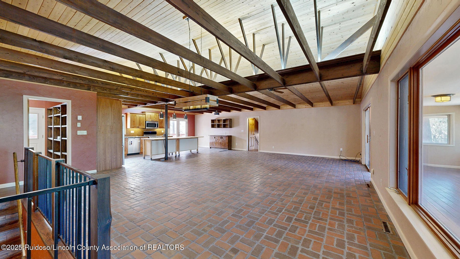 Ruidoso, New Mexico, 88345, United States, 3 Bedrooms Bedrooms, ,3 BathroomsBathrooms,Residential,For Sale,1826738