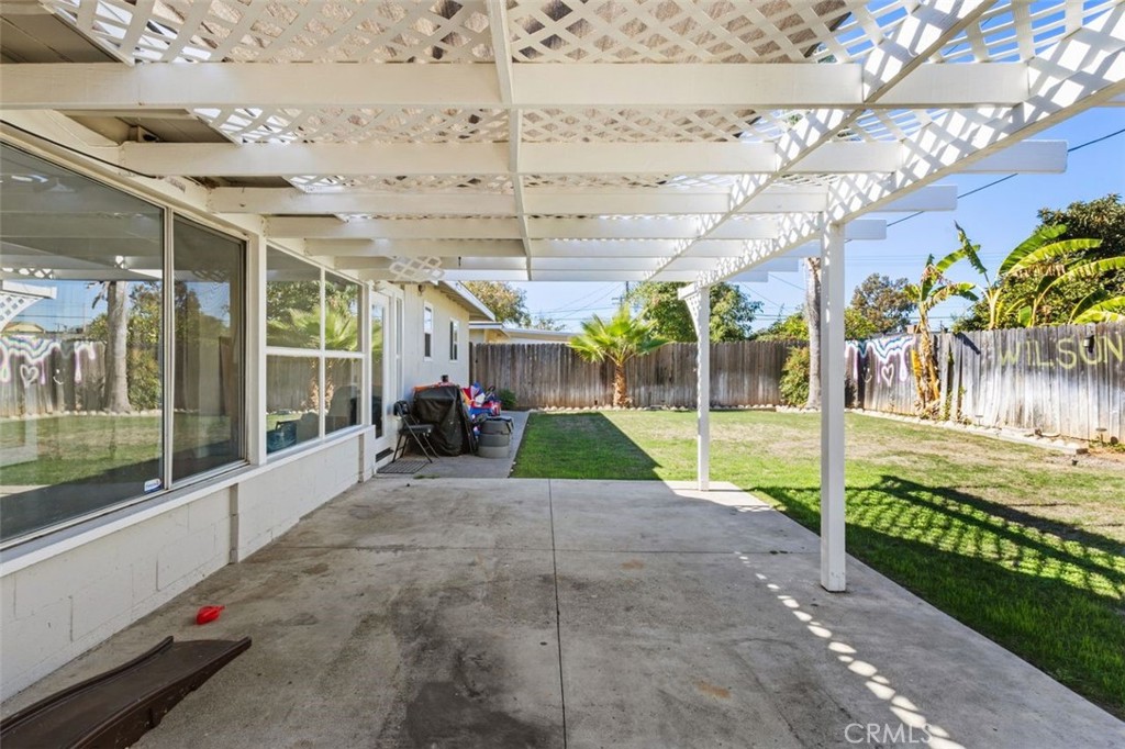 Orange, California, 92867, United States, 3 Bedrooms Bedrooms, ,2 BathroomsBathrooms,Residential,For Sale,1986314